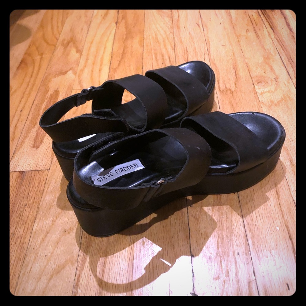 Steve Madden platform sandals